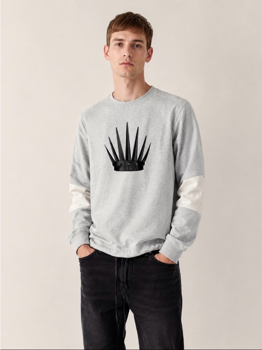 YRN Men’s Sweater  Gray Crown Crewneck Size XL. NEW with tag